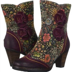 NWOB L'Artiste by Spring Step Simonetta heeled boots